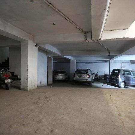 Hotel Square Stay Ню Делхи Екстериор снимка