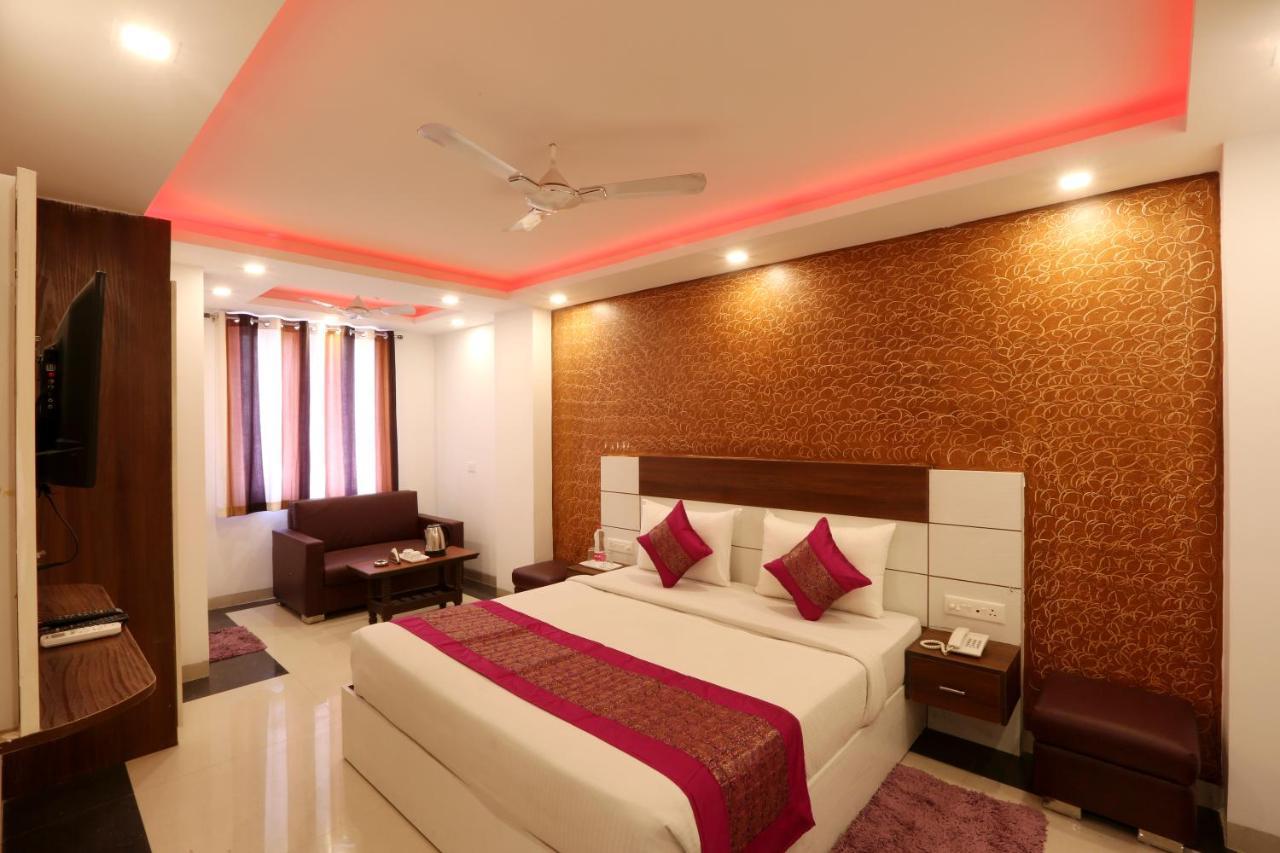 Hotel Square Stay Ню Делхи Екстериор снимка