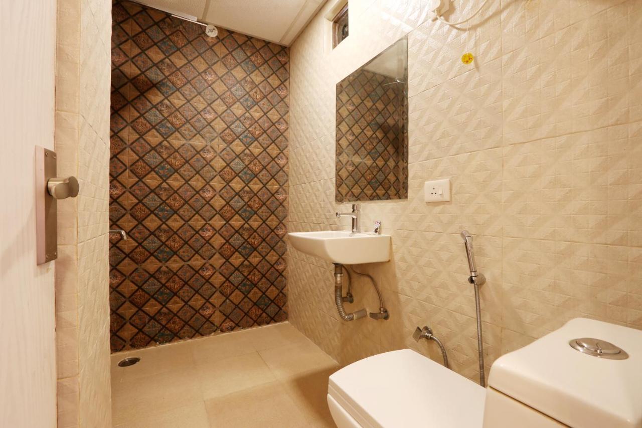 Hotel Square Stay Ню Делхи Екстериор снимка