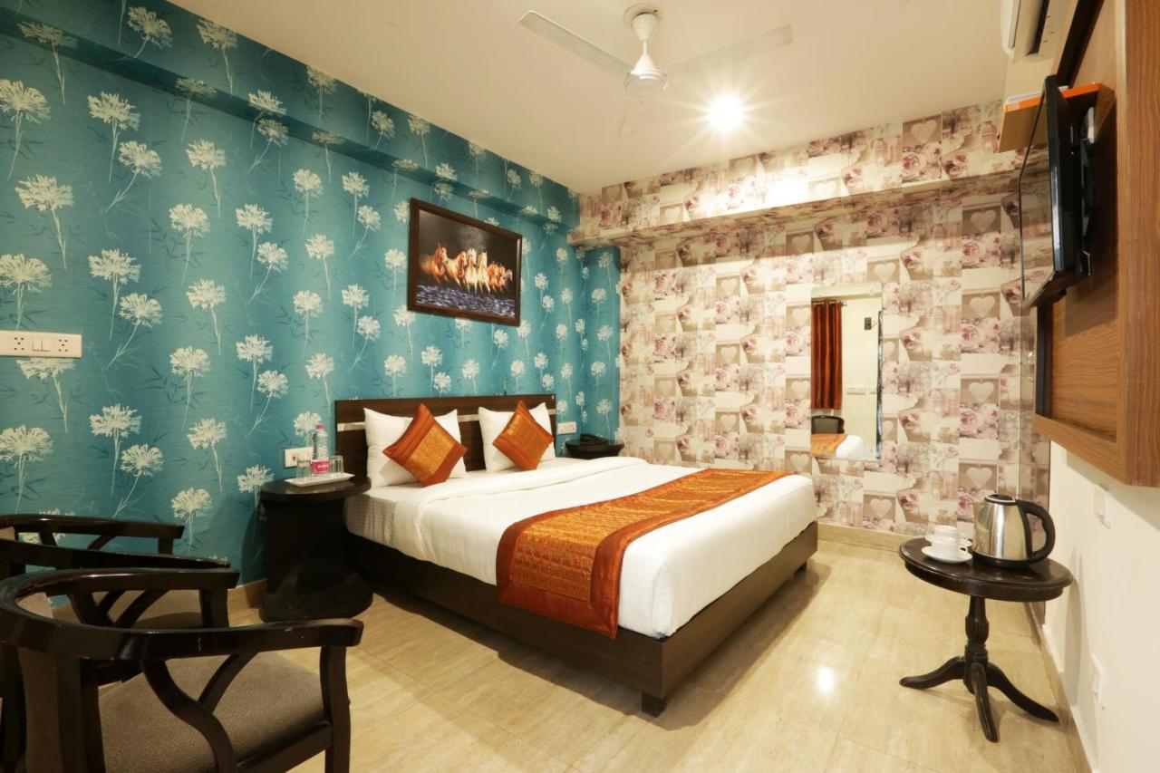 Hotel Square Stay Ню Делхи Екстериор снимка